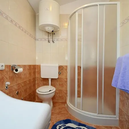 Maslina For Max 8 Persons With Garden, 12km From Porec Gostinjska kuća 3*