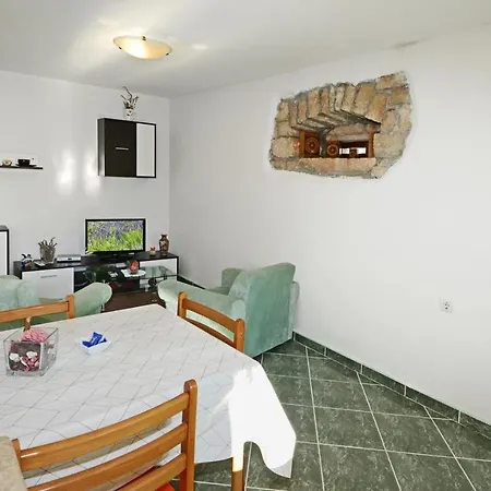 Maslina For Max 8 Persons With Garden, 12km From Porec * Baderna