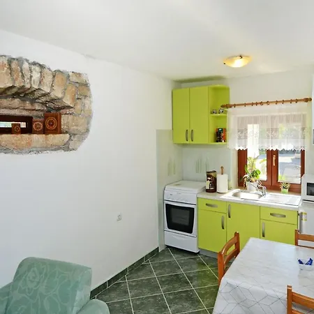 Maslina For Max 8 Persons With Garden, 12km From Porec Guest house Baderna