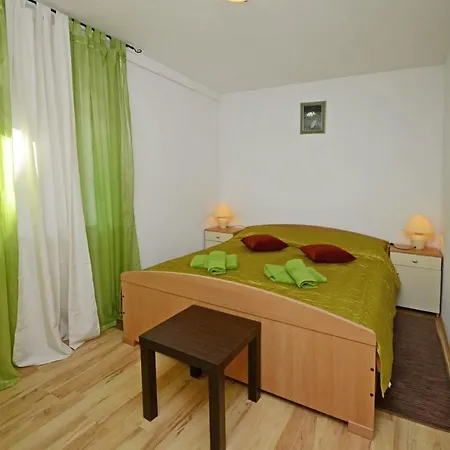 Maslina For Max 8 Persons With Garden, 12km From Porec Guest house