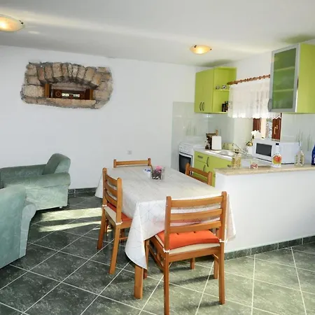 Maslina For Max 8 Persons With Garden, 12km From Porec Baderna